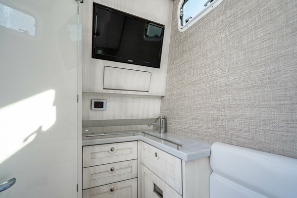 42ft HCB Yacht For Sale