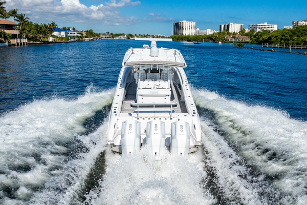 42ft HCB Yacht For Sale