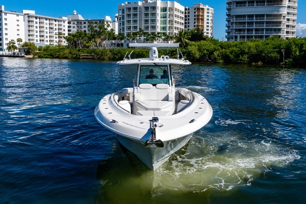 42ft HCB Yacht For Sale