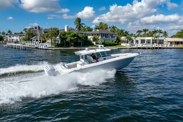 42ft HCB Yacht For Sale