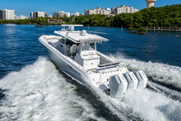 42ft HCB Yacht For Sale