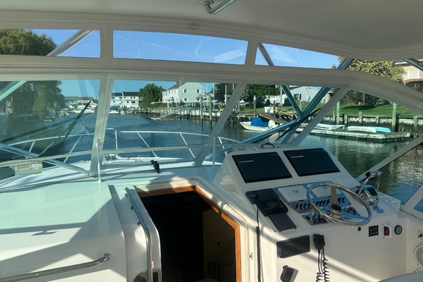 Outlaw 32ft Cabo Yacht For Sale