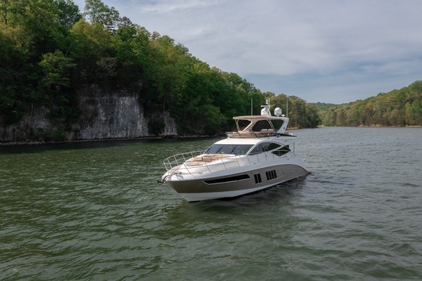 2018 Sea Ray 65