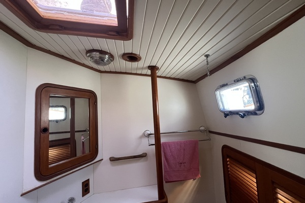 Hans Christian Independence 45 Yacht For Sale