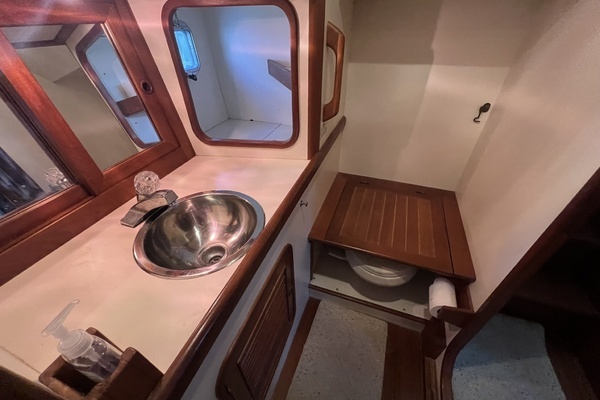 Hans Christian Independence 45 Yacht For Sale