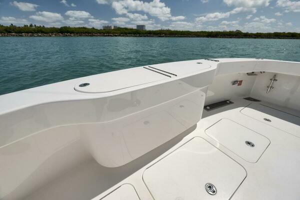 GAMECHANGER 42ft Viking Yacht For Sale