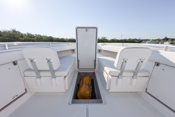 TRIPLE PLAY 39ft Invincible Yacht For Sale