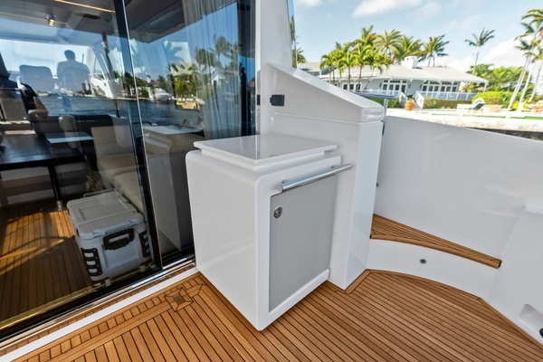 Le Maurice 66ft Azimut Yacht For Sale