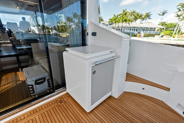 Photo of the 2020 Azimut Flybridge "Le Maurice"