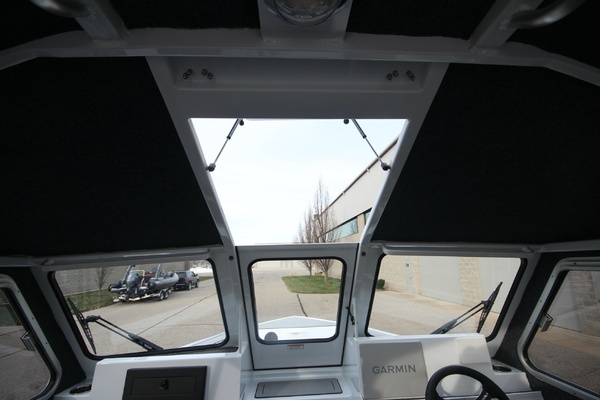 Boat Show Special Pricing 24ft Weldcraft Yacht For Sale