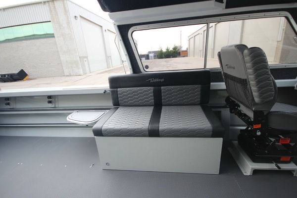 Boat Show Special Pricing 24ft Weldcraft Yacht For Sale