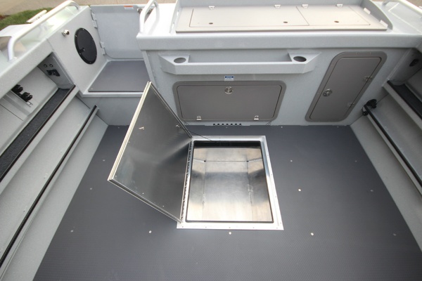 Boat Show Special Pricing 24ft Weldcraft Yacht For Sale