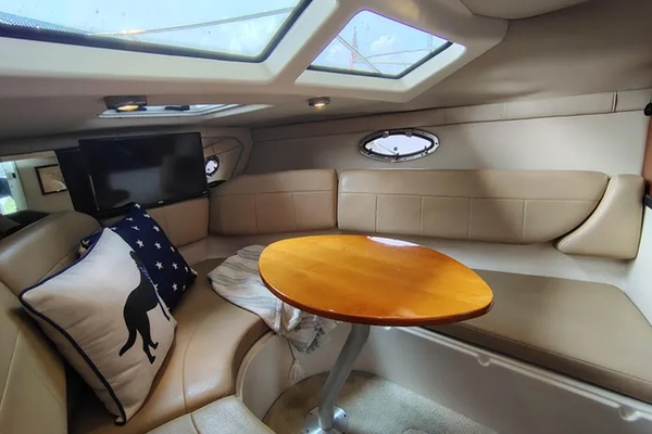 27ft Regal Yacht For Sale