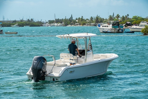 23ft Sea Hunt Yacht For Sale