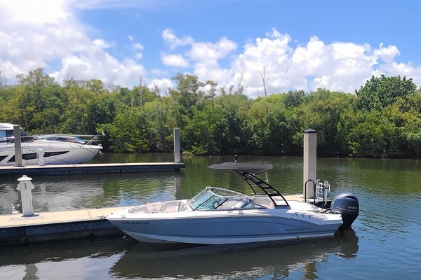 21-ft-Chaparral-2020-21 SSI OB- Fort Lauderdale Florida United States  yacht for sale
