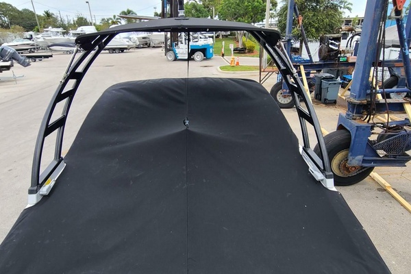 21ft Chaparral Yacht For Sale