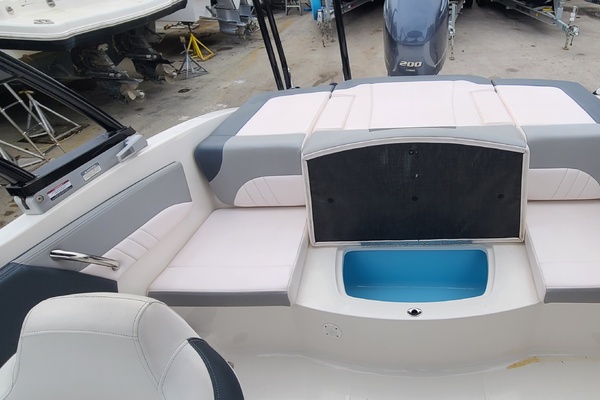 21ft Chaparral Yacht For Sale