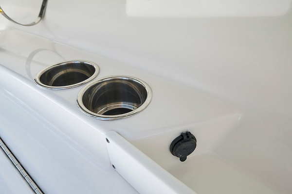 23ft Regulator Yacht For Sale