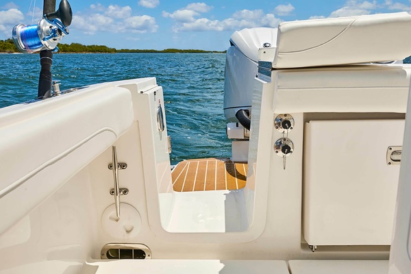 23ft Regulator Yacht For Sale