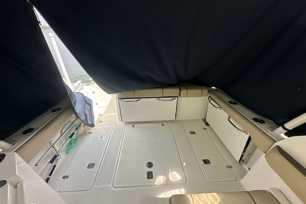 Miss Jeannie II 29ft Pursuit Yacht For Sale