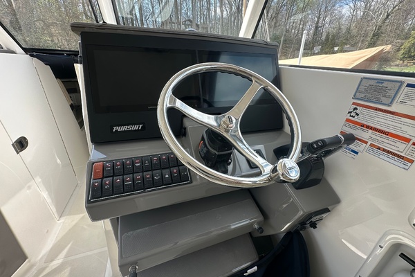 Miss Jeannie II 29ft Pursuit Yacht For Sale