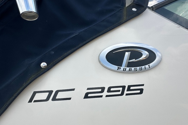 Miss Jeannie II 29ft Pursuit Yacht For Sale