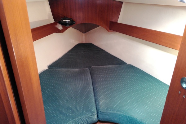 31ft Beneteau Yacht For Sale