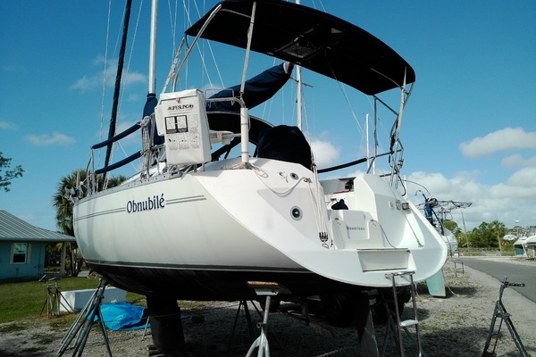 Photo of the 1993 Beneteau 