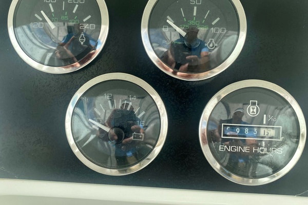 TEASER 37ft Sea Ray Yacht For Sale