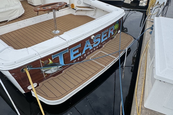 TEASER 37ft Sea Ray Yacht For Sale