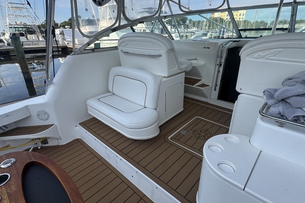 TEASER 37ft Sea Ray Yacht For Sale