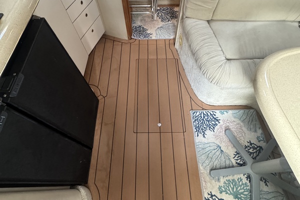 TEASER 37ft Sea Ray Yacht For Sale