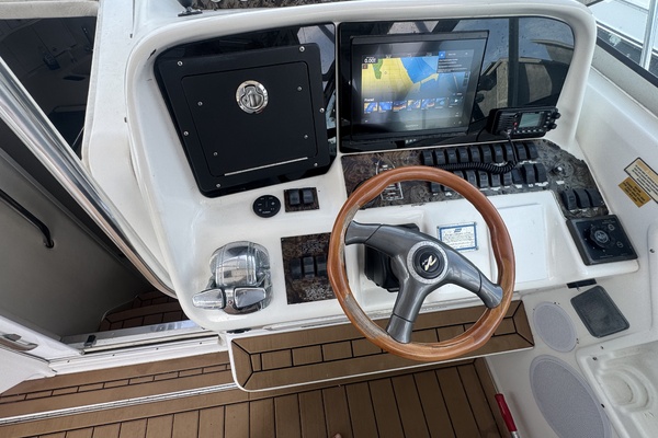 TEASER 37ft Sea Ray Yacht For Sale