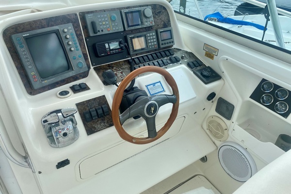 TEASER 37ft Sea Ray Yacht For Sale