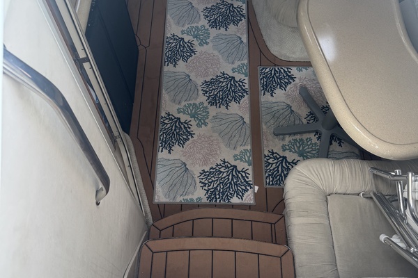 TEASER 37ft Sea Ray Yacht For Sale