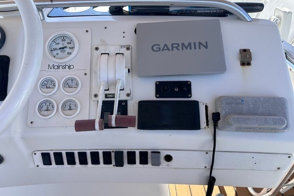 REEL CHAOS 40ft Mainship Yacht For Sale