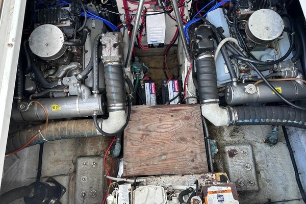 REEL CHAOS 40ft Mainship Yacht For Sale