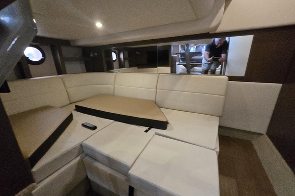 35ft Sea Ray Yacht For Sale