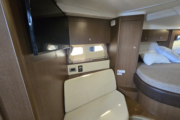35ft Sea Ray Yacht For Sale