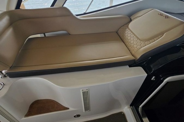 35ft Sea Ray Yacht For Sale