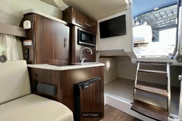 2018 Sea Ray 35