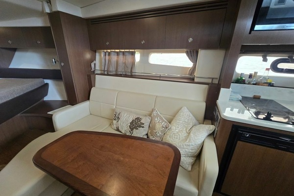 35ft Sea Ray Yacht For Sale