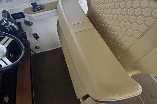 2018 Sea Ray 35