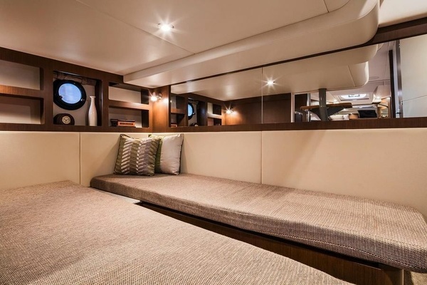 35ft Sea Ray Yacht For Sale