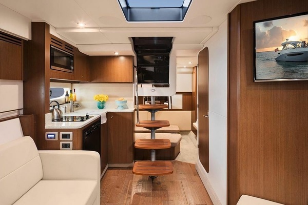 35ft Sea Ray Yacht For Sale
