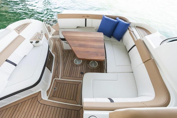 35ft Sea Ray Yacht For Sale