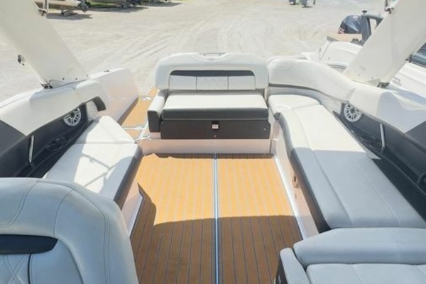 35ft Sea Ray Yacht For Sale