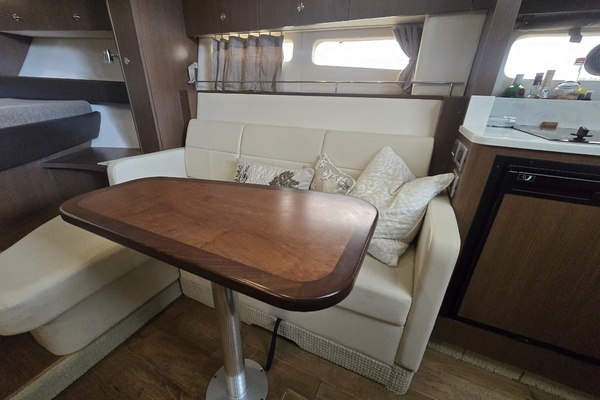 2018 Sea Ray 35