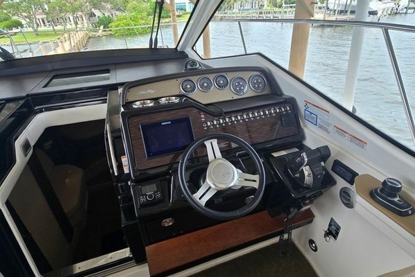 2018 Sea Ray 35