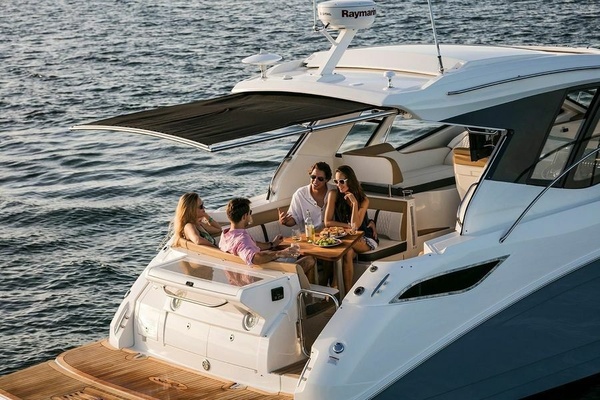 35ft Sea Ray Yacht For Sale